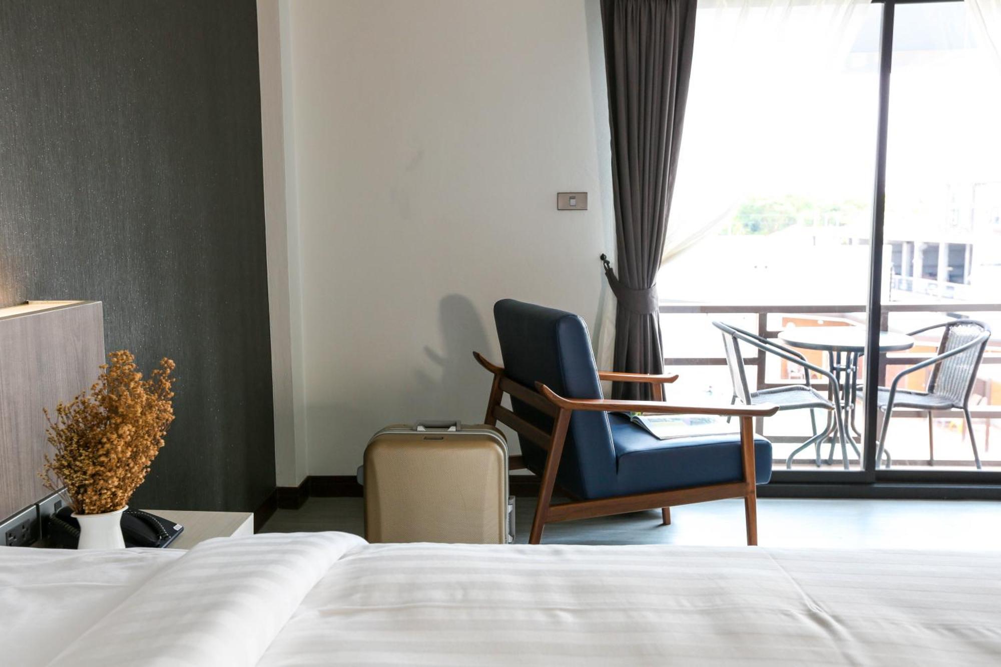 Socool Grand Hotel Nang Rong Exterior foto